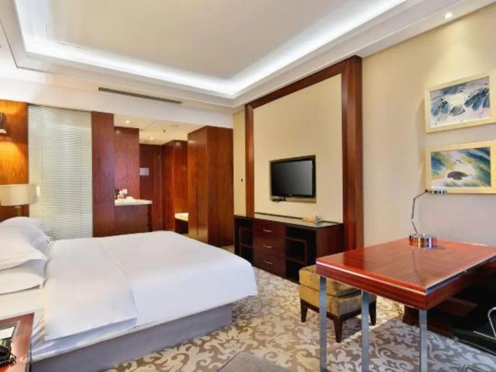 فندق Wyndham Garden Zhengzhou East 4*,